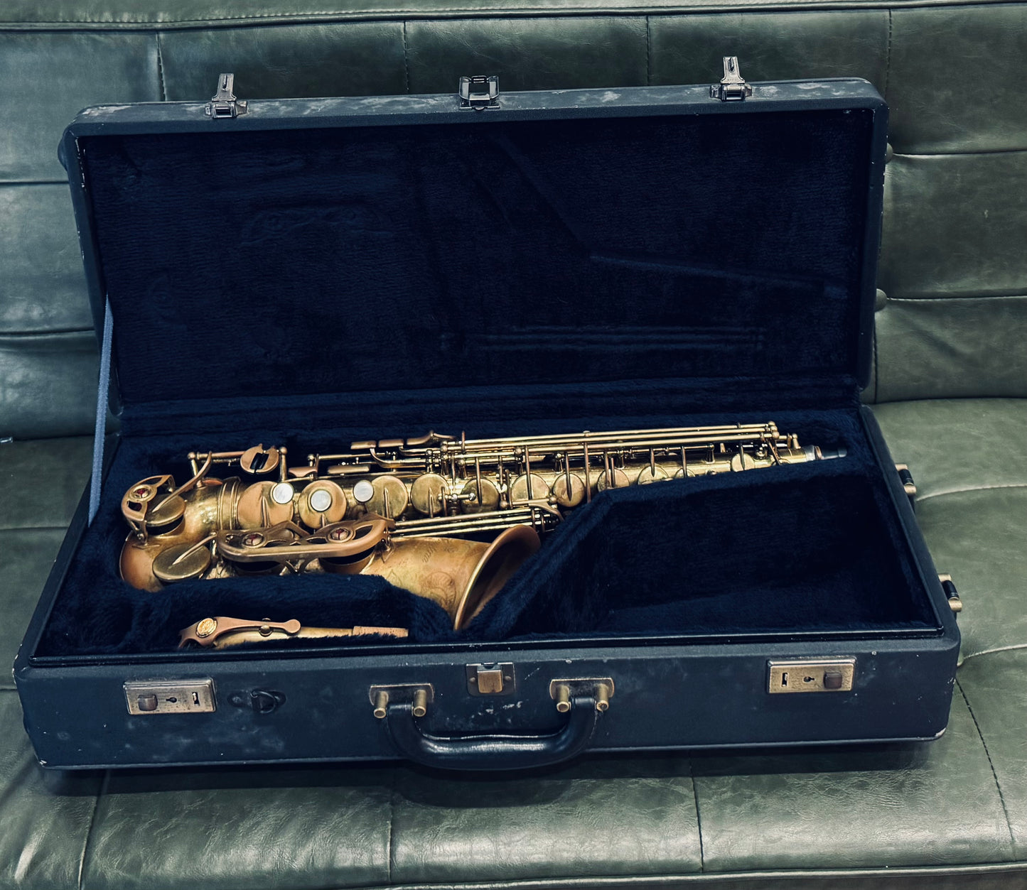 Vintage 82Z Yamaha Alto Saxophone - Second Hand with G1 Neck and Unique Patina