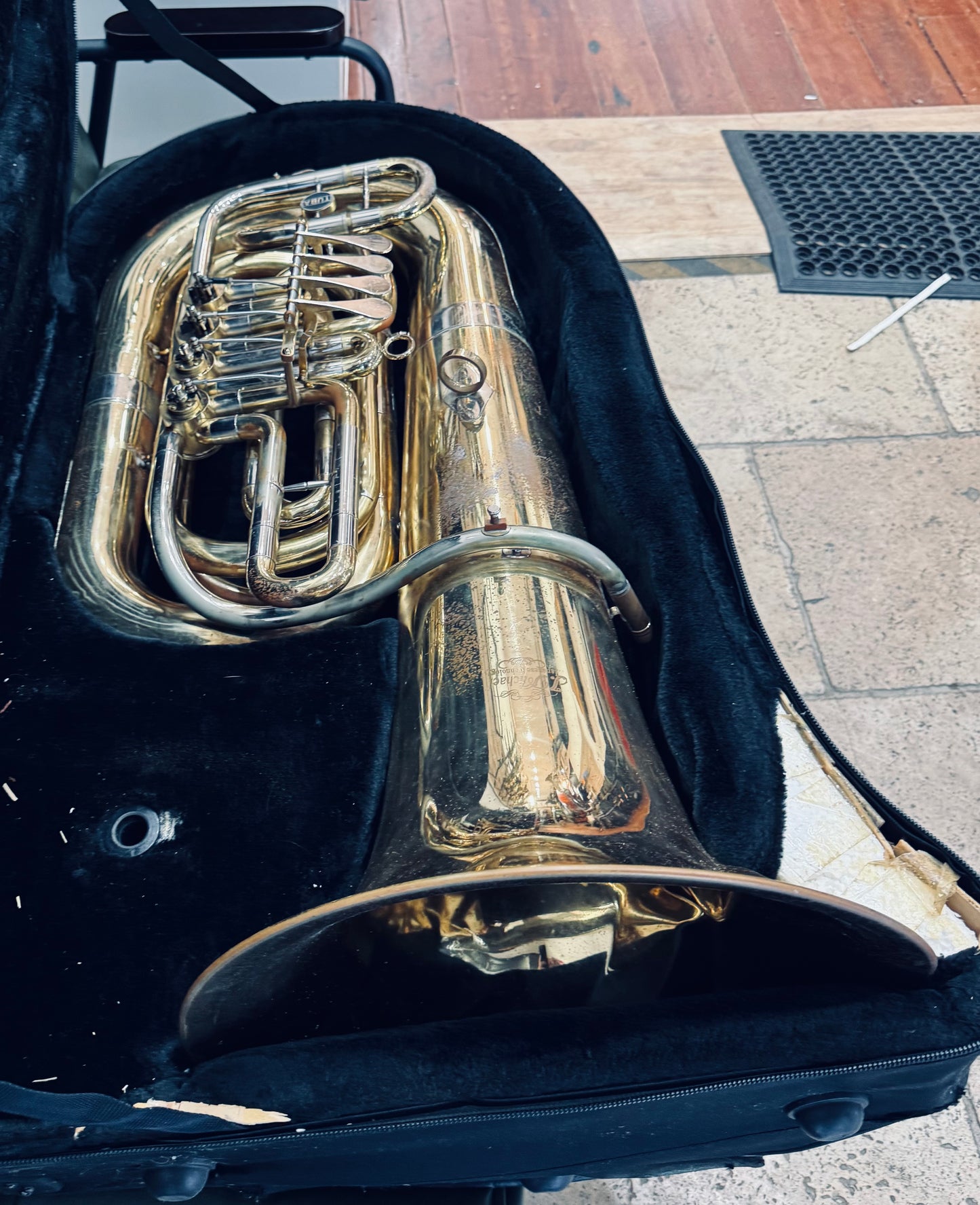 🎺 J. Michael TU4000 4-Rotor Tuba – Clear Lacquer Finish