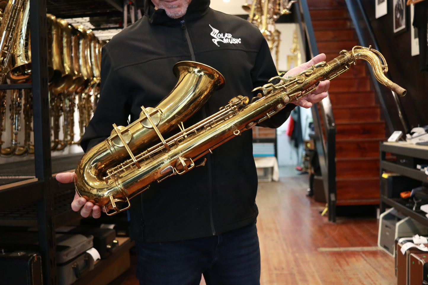 Buescher Big B Art deco key guards small bell flare Tenor Saxophone Serial No. #307990 (Circa 1945) – Vintage 2nd Hand | Mechanically Refurbished | Rare Art Deco Professional Saxophone
