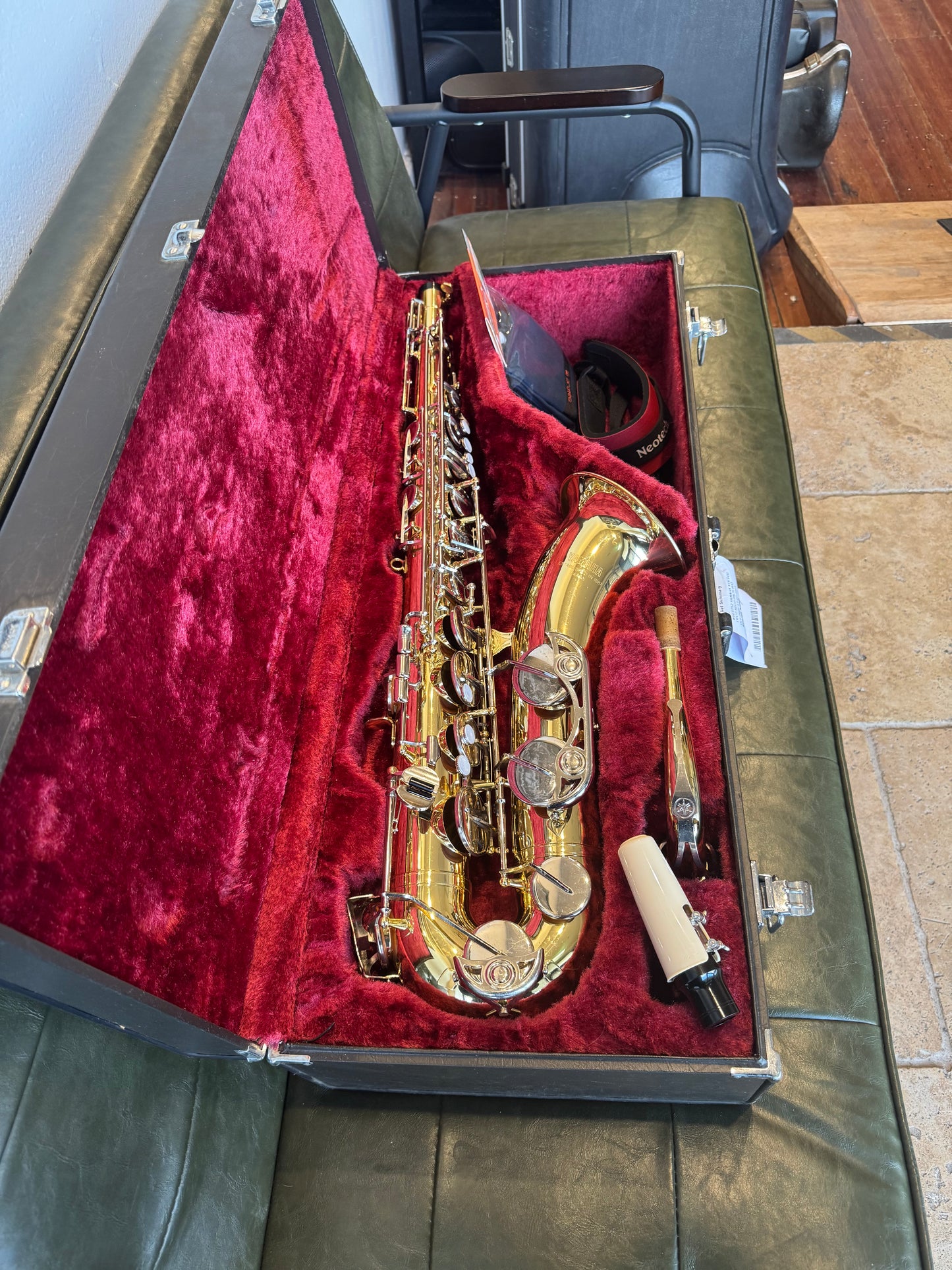 Yamaha TS-100 Tenor Saxophone – Made in Japan – Excellent Student Tenor Sax